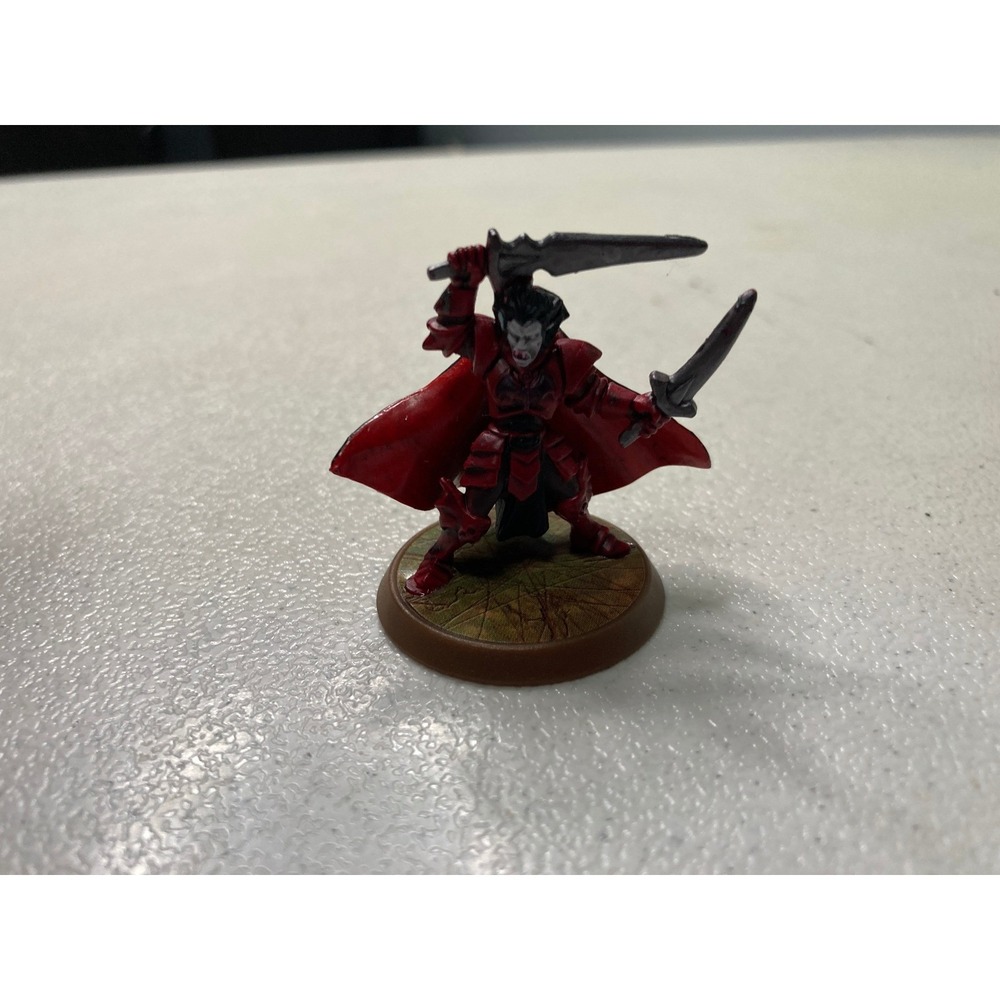 Heroscape Cyprien Esenwein Vampire Lord Miniature Figure Dawn of Darkness Utgar